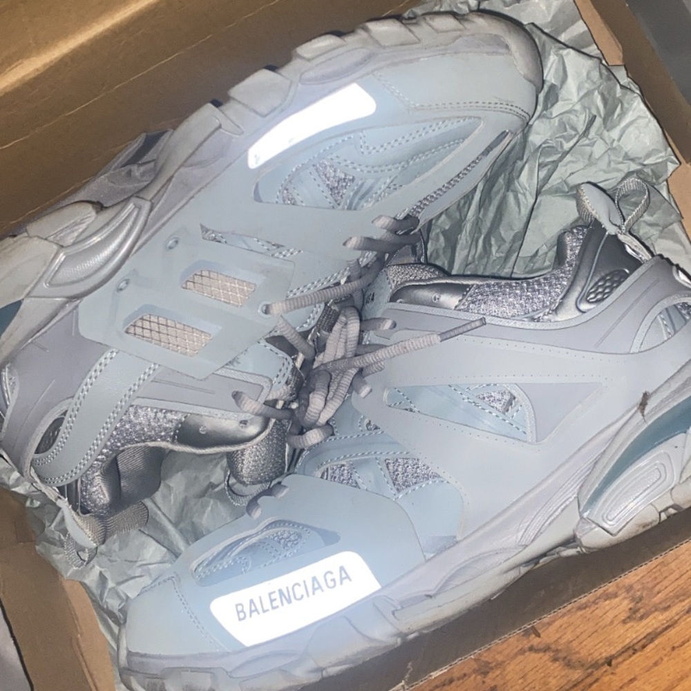 Balenciaga track
